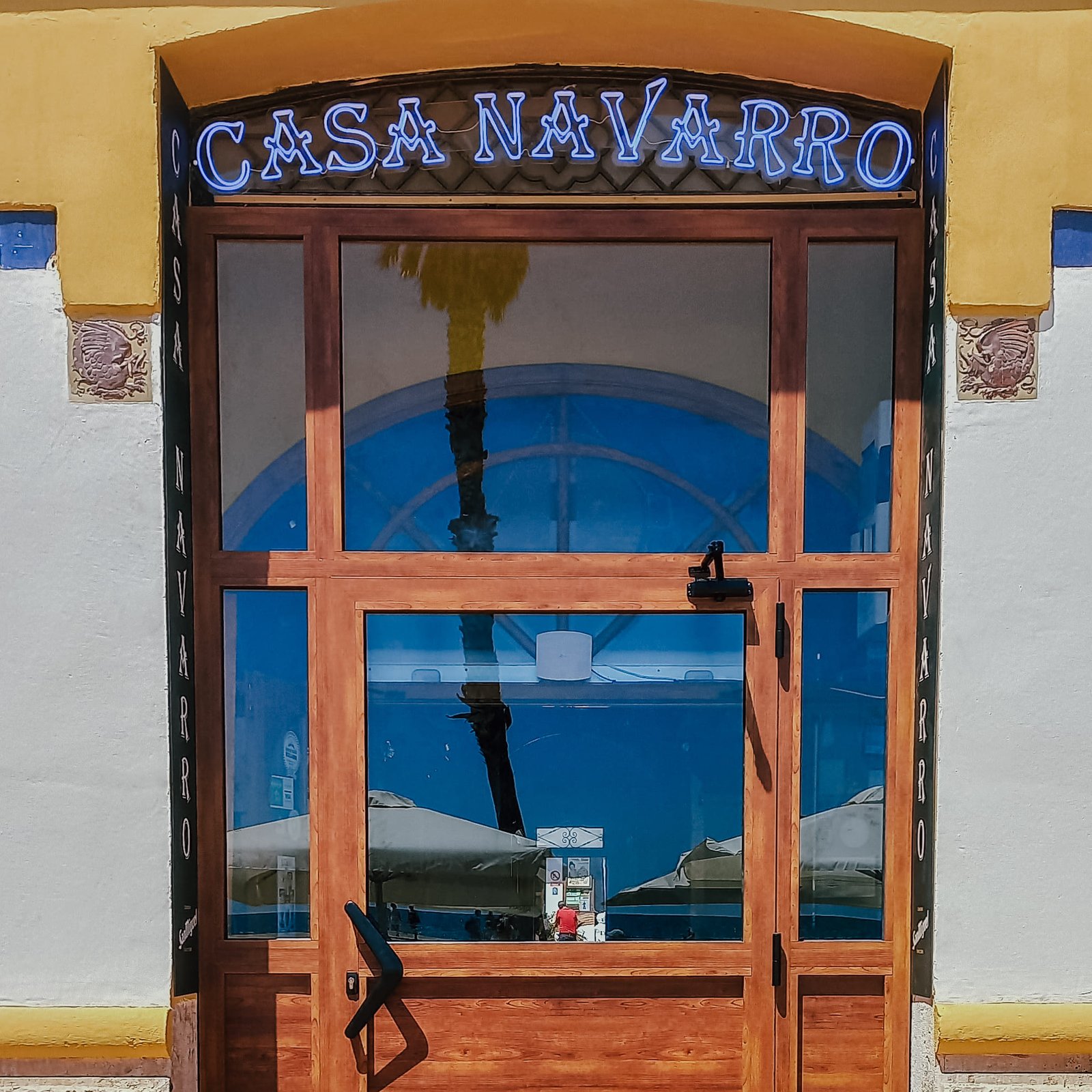 Puerta imitación madera