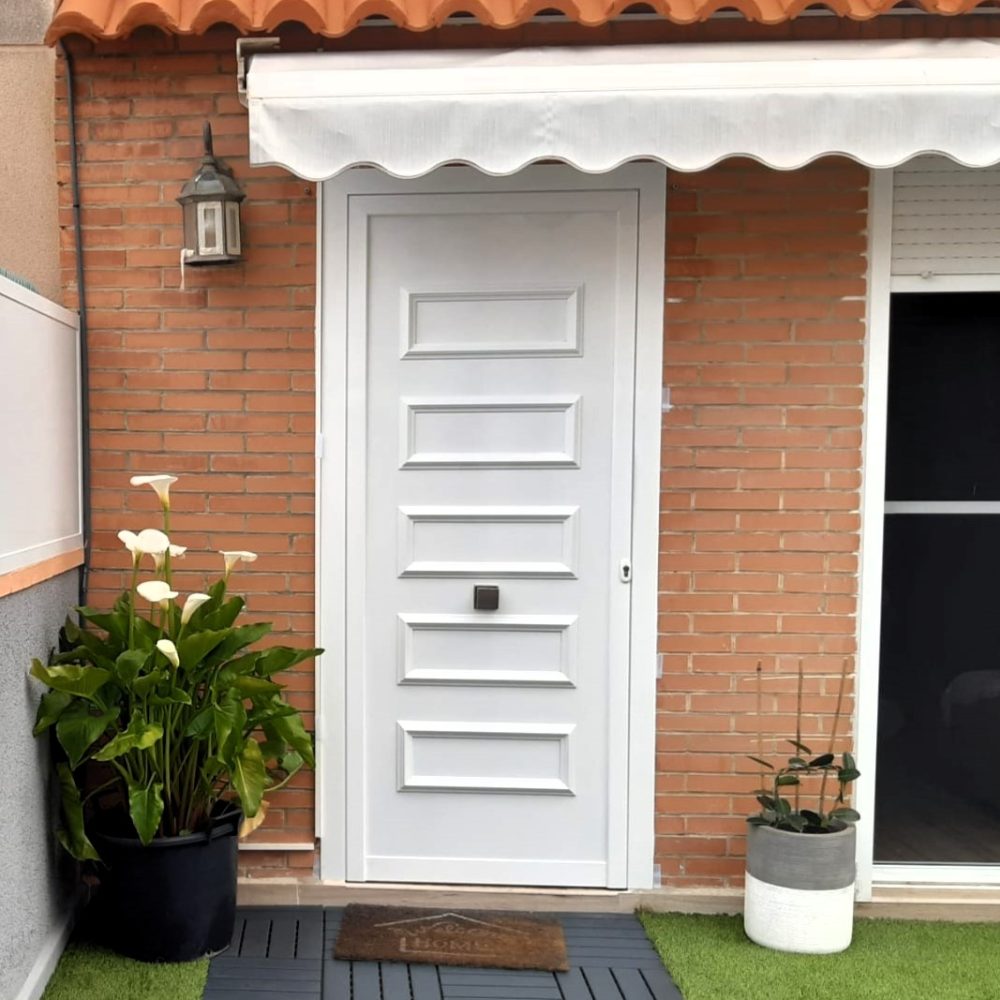 Puerta casa